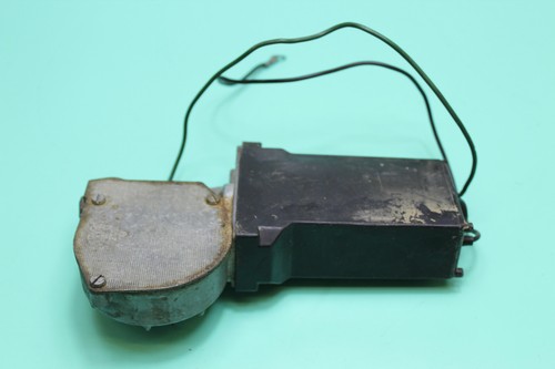 MERCEDES 108 109 114 115 116 MOTOR DE ELEVALUNAS DERECHO ORIGINAL 0132001102