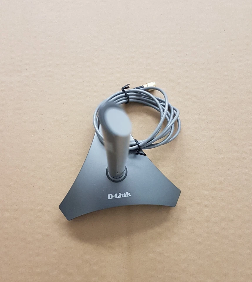 Antenna D-Link ANT24-0501. - Immagine 2 di 3