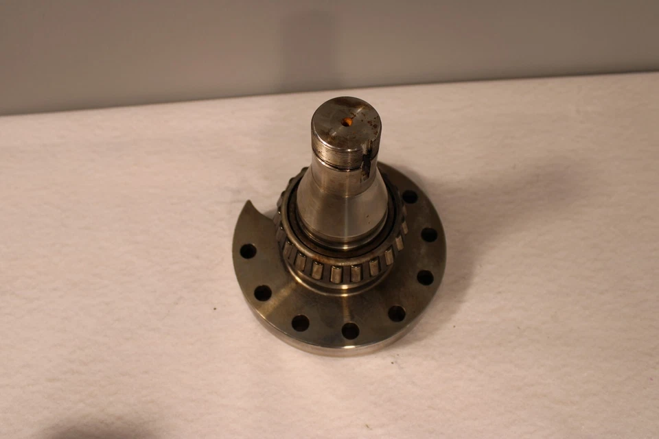 Used Doosan Drive Axle Spindle GC25P-5 Daewoo A218951 - Image 4 of 4