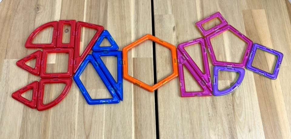 Magformers Magnetic 3D Building Tiles Magnatiles Toys STEM Lot of 17 Pieces - Image 2 of 4