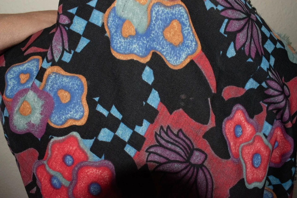 Vintage Liberty London Varuna wool scarf Floral Design 51” X 51” Square - Image 3 of 4