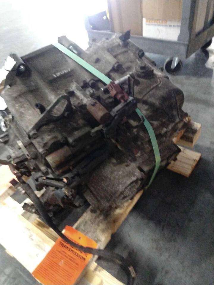 Conjunto de transmisión automática usado se adapta a: Saturn Vue 2007 AT 3,5 L tracción delantera grado MJ7 Foto 2 de 4