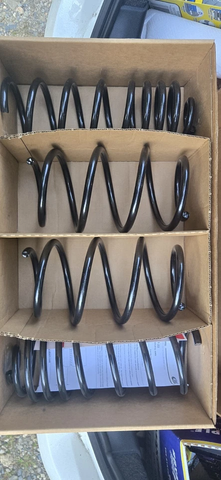 Eibach Pro-Kit 降压弹簧适用于 2019 - 2024 日产 Altima 2.5L FWD — 第 2/3 张图片