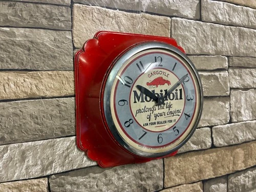 VTG INGRAHAM MOBIL OIL OLD GARGOYLE GAS STATION ADVERTISING WALL CLOCK SIGN PUMP