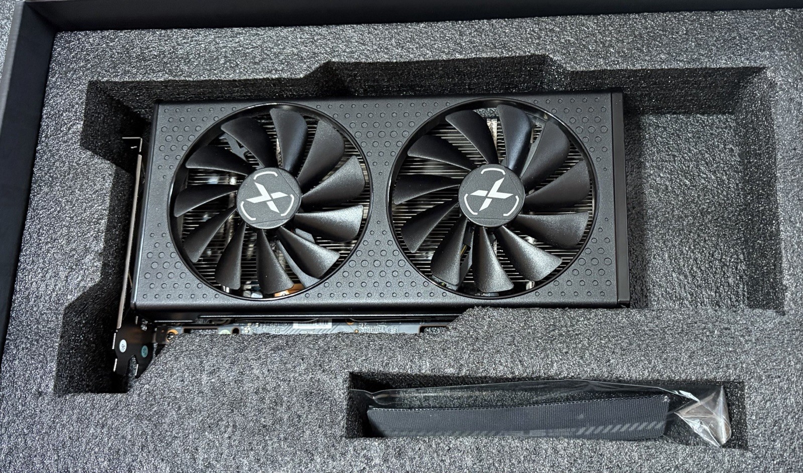 XFX Speedster SWFT 210 AMD Radeon RX 6600 Graphics Card