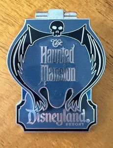 Disneyland Haunted Mansion Trading Pin 2011 Hitchhiking Ghost Minnie Mickey Flip