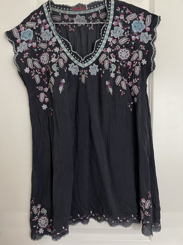 Johnny Was dark gray or navy embroidered cap-sleeve blouse, Size M
