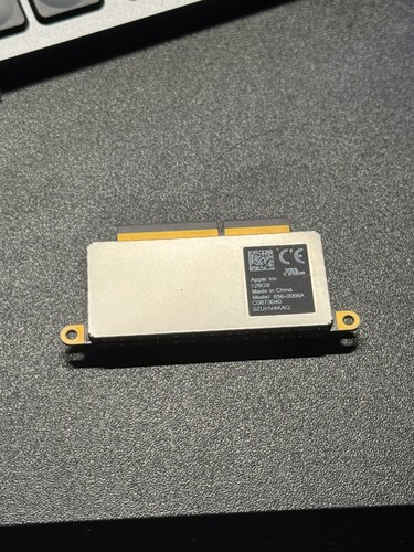 Genuine Apple MacBook Pro 13.3" A1708 2016 2017 128GB SSD PCIe NVMe 656-0066A - Picture 1 of 2