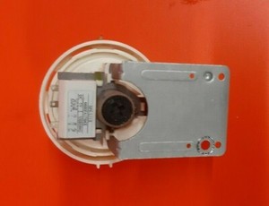 Waschmaschine LG WM14220FD Druckschalter