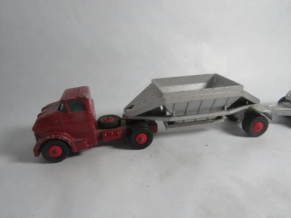 Matchbox - King Size 4 - Fruehauf Hopper - 2 Anhänger - Bild 2 von 4