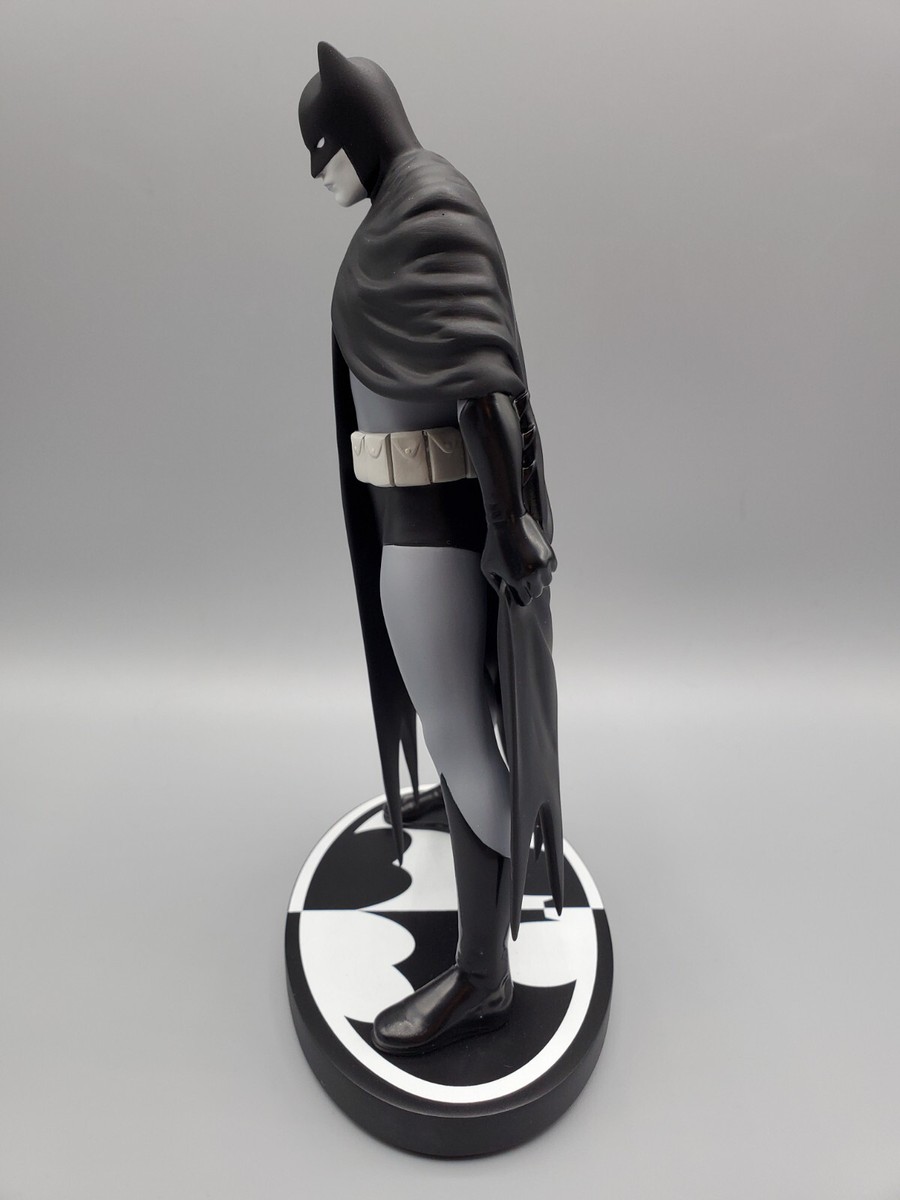 Batman Black & White フィギュア Batman Black & White: Batman by Inhyuk Lee 1:10 Scale Resin