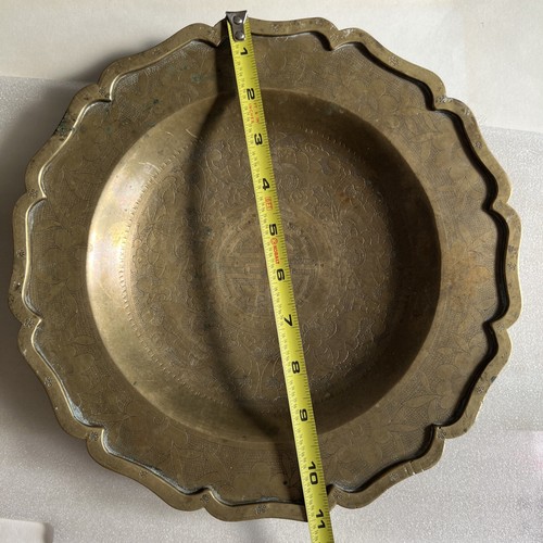 Antique Chinese 11 inches Heavy Solid Brass Hand Carved Dragons Footed Bowl Dish - Picture 4 of 11