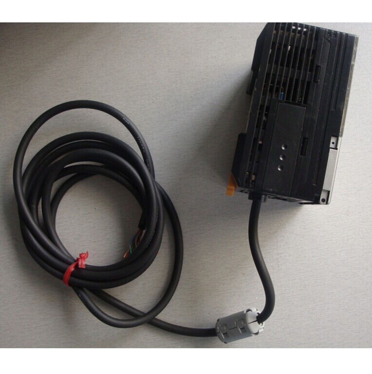 OMRON キーエンス　ZFV-CA40 スマートセンサーアンプユニット New In Box Omron Smart Sensor Amp Unit ZFV-CA40 (ZFVCA40 ) One