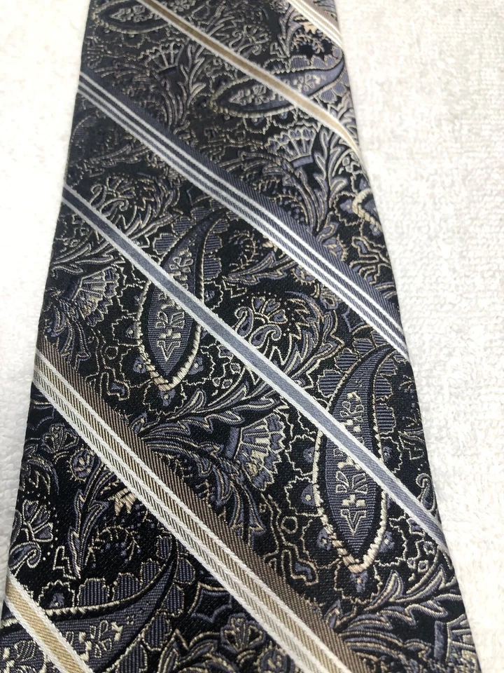 PLATINUM DESIGNS MENS TIE BLACK WITH GRAY BEIGE WHITE 3.75 X 60 NWOT - Imagem 3 de 4