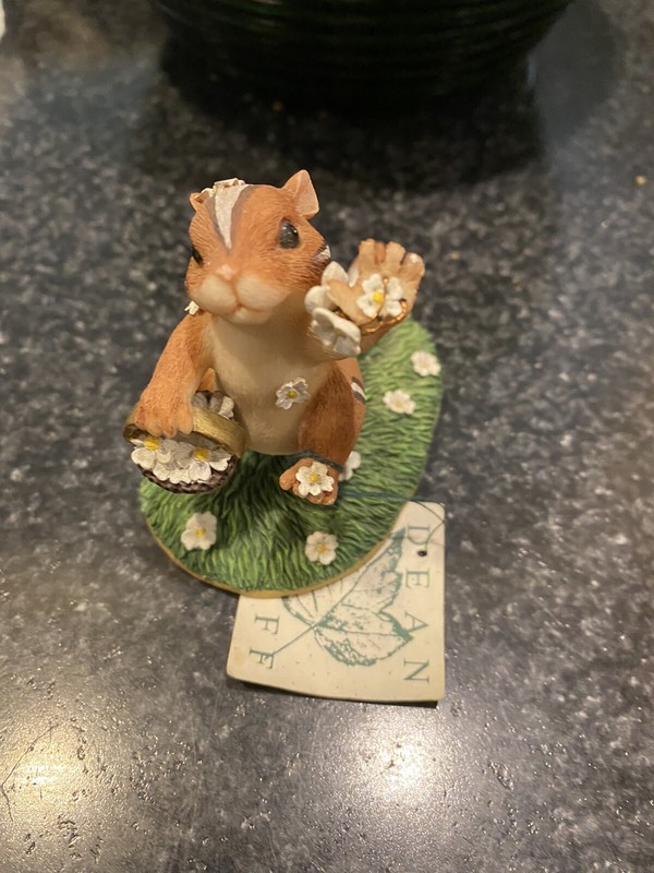 Charming Tails Wedding Day Blossoms Figurine  In Original Box. New
