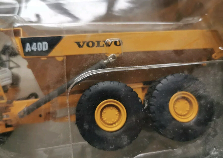 Cararama 150 SCALE VOLVO A40D DUMP Truck L24B NEW BOXED MODEL MINT BOX