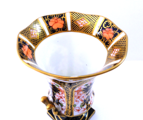 Royal Crown Derby 1128 Imari Miniature Twin Handled Pedestal Urn Vase - Picture 3 of 10