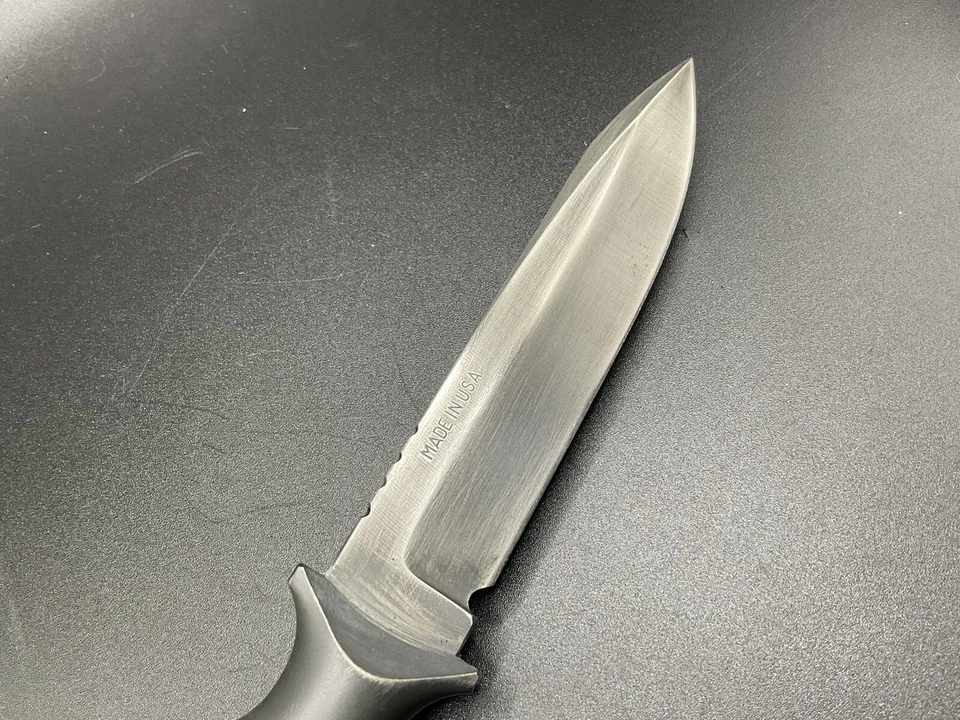 Faca de sobrevivência Chris Reeve Shadow III cabo oco 1999 com caixa e papéis - Imagem 4 de 4