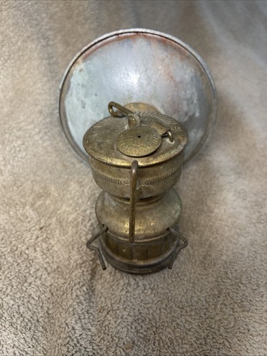 Vintage BUTTERFLY Brass Miner's Carbide Lamp - Picture 2 of 7