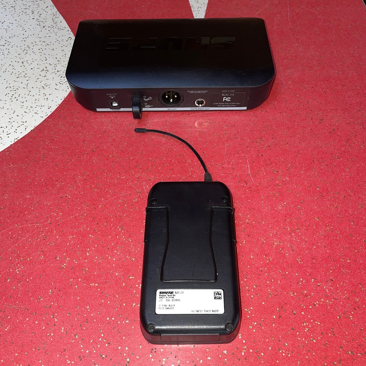 Shure BLX4 J10 Receiver & BLX1 J10 BodyPack Transmitter w/ Cable