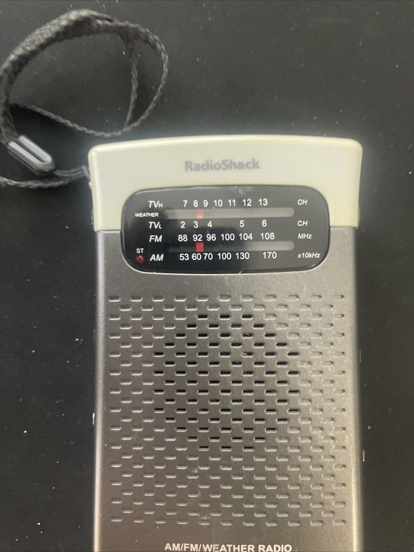 RadioShack AM/FM/Weather Portable Radio – Tested & Working W/box