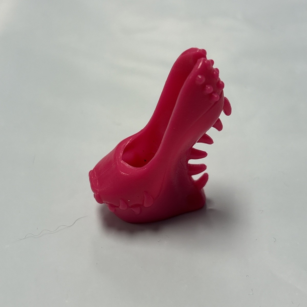 Monster High Zombie Shake Venus McFlytrap Mattel Ghoul HOT PINK