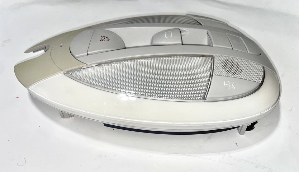 06-09 Lámpara de luz domo interior delantero de lujo para Mercedes Benz E350 OEM Foto 3 de 4