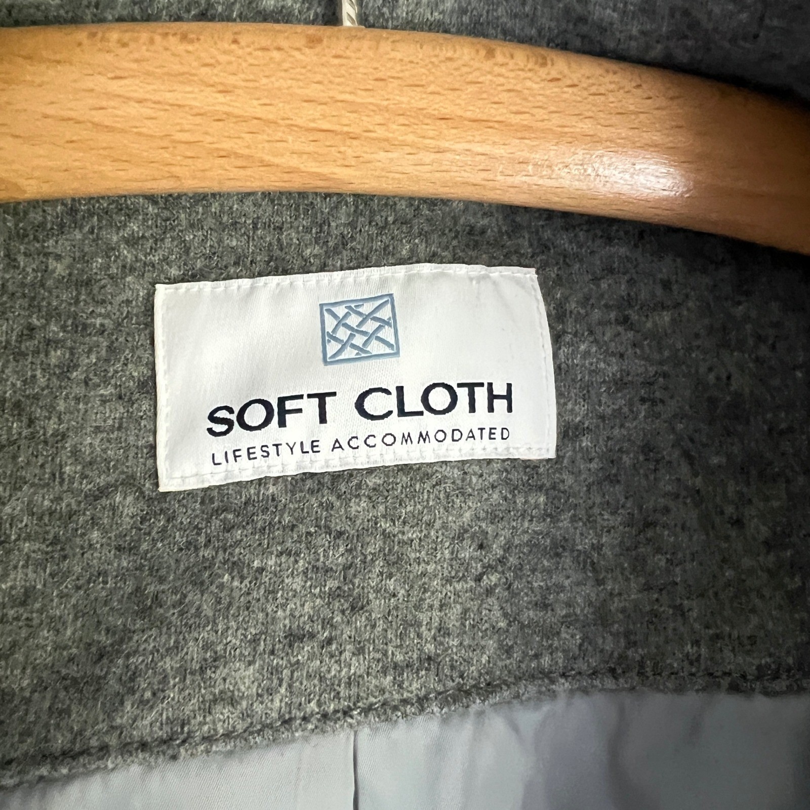 Soft Cloth Men's Gray Wool Blend Double Breasted Pea Coat Classic Preppy Jacket