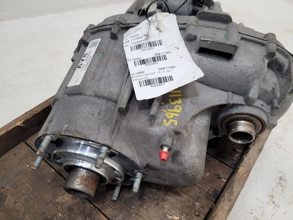 2017 - 2020 CHEVROLET SUBURBAN 1500  Transfer Case Transfer Case Opt Nqh ID AY8  Foto 4 de 4