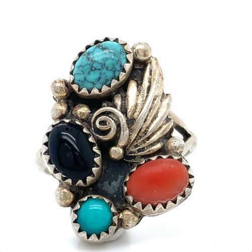 Impressive Vintage Native American Navajo Black Onyx Sterling Silver Ring Impressive Vintage Native American Navajo Black Onyx Sterling Silver Ring