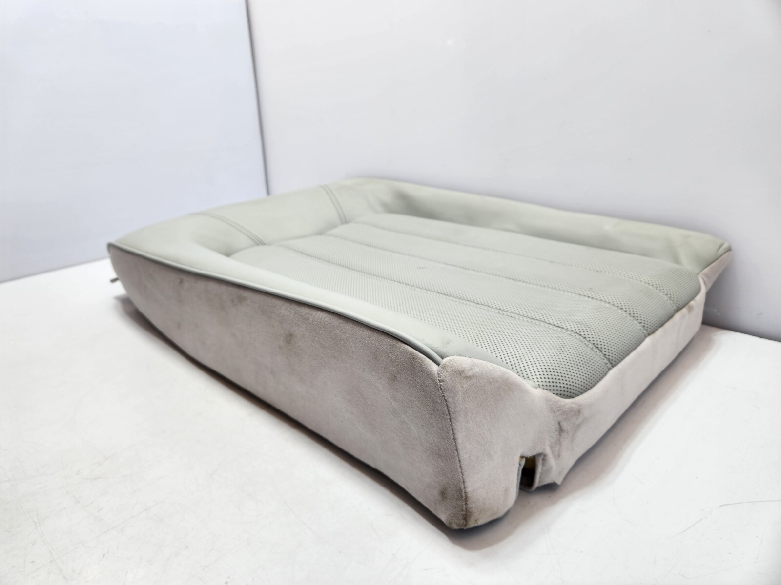 ✅ 03-08 OEM Maserati Quattroporte M139 Rear Left Seat Cushion Top Upper Recline