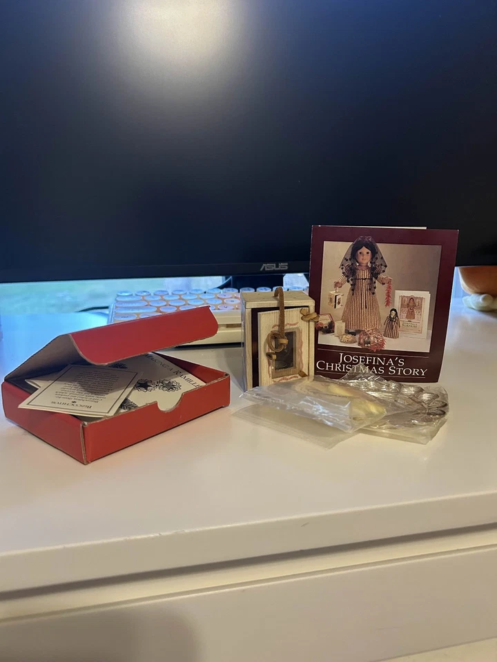 (American Girl) Josefina's Christmas Eve Activity & Craft Set - Completo [1997] Foto 2 de 4