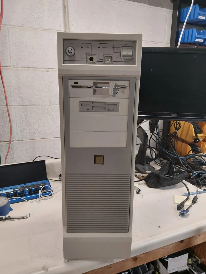 Estuche de PC para dormir torre turbo ALTO de colección rara fuente de alimentación funciona SIN MB retro Foto 2 de 4