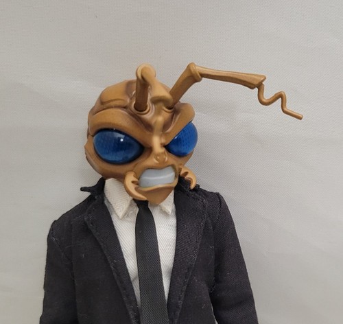 Mezco Toyz One:12 Custom Gomez Agent Mr. Blue Rumble Society Roach