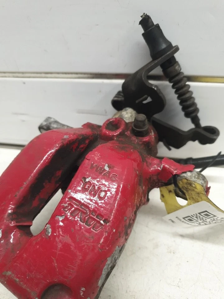 PINZA VOLKSWAGEN GOLF GTI MK5 2005-2009 (LADO DEL PASAJERO DELANTERO) 1K0 Foto 3 de 4