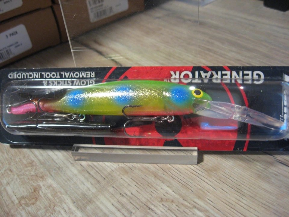 Señuelo de pesca Bandit Generator 4 5/8" palo brillante - 3/4 OZ - Préstamo color tiburón Foto 2 de 4