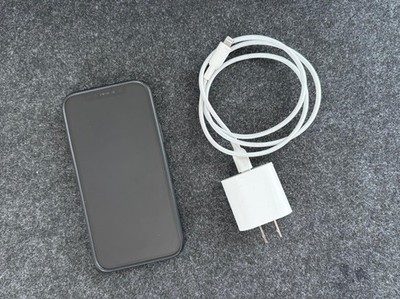 iPhone 12 Pro 256GB Graphite Good Condition Unlocked + Case + Charger