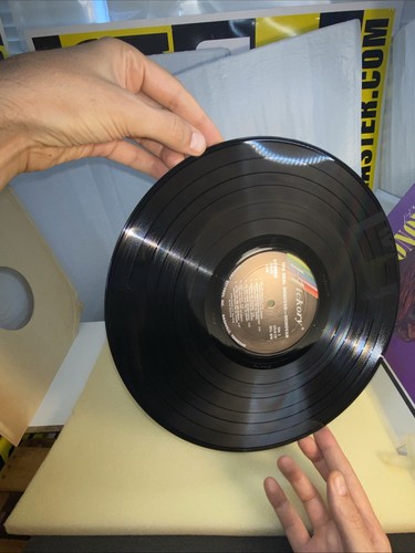 Mary’s The Real Donovan LP W/ Shrink Wrap Catch The Wind Colours 1966 Hickory - Picture 19 of 21