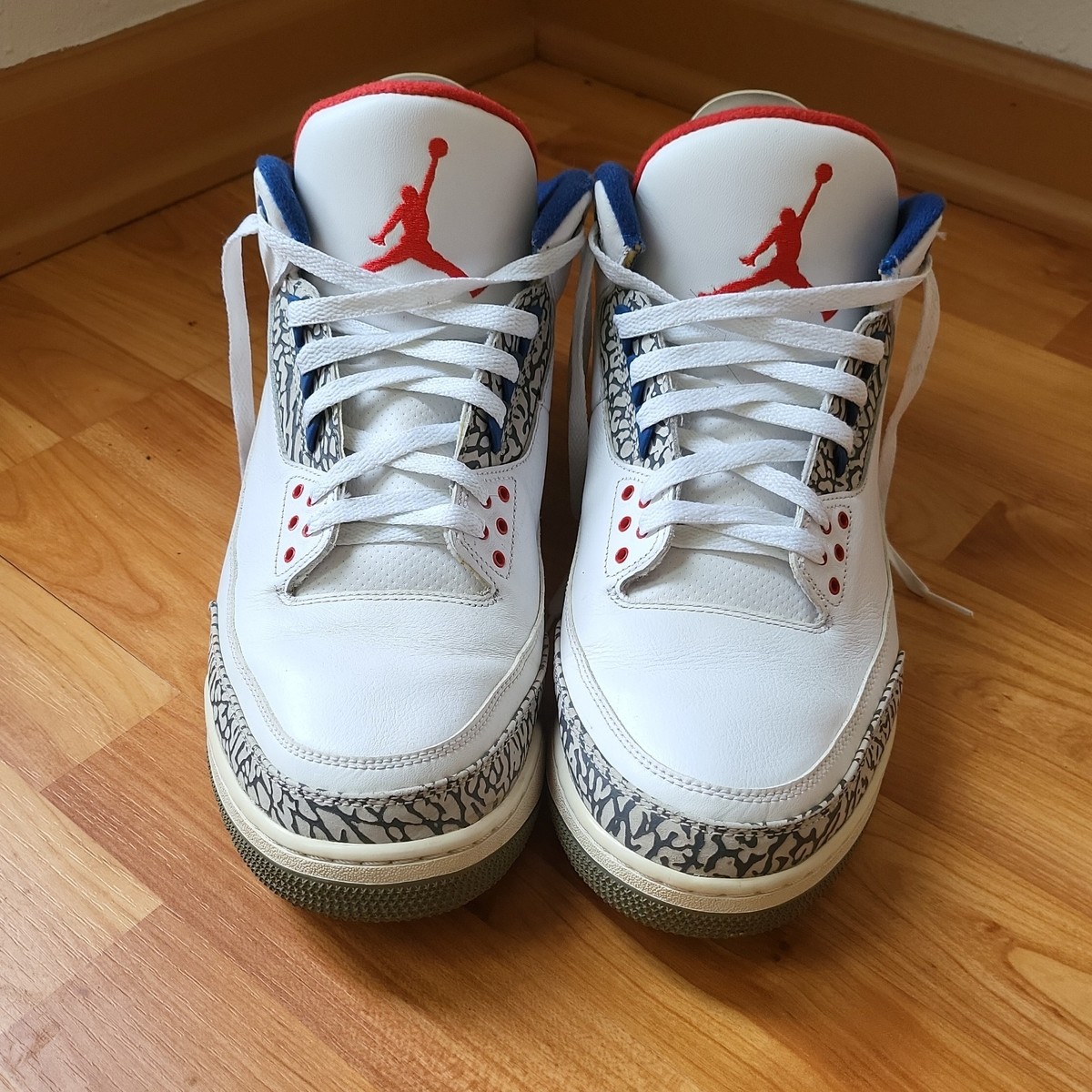 NIKE Air Jordan 3 ホワイト/レッド/ブルー　ソウルジ Jordan Air Jordan 3 Retro True Blue White Blue Red Men's Athletic