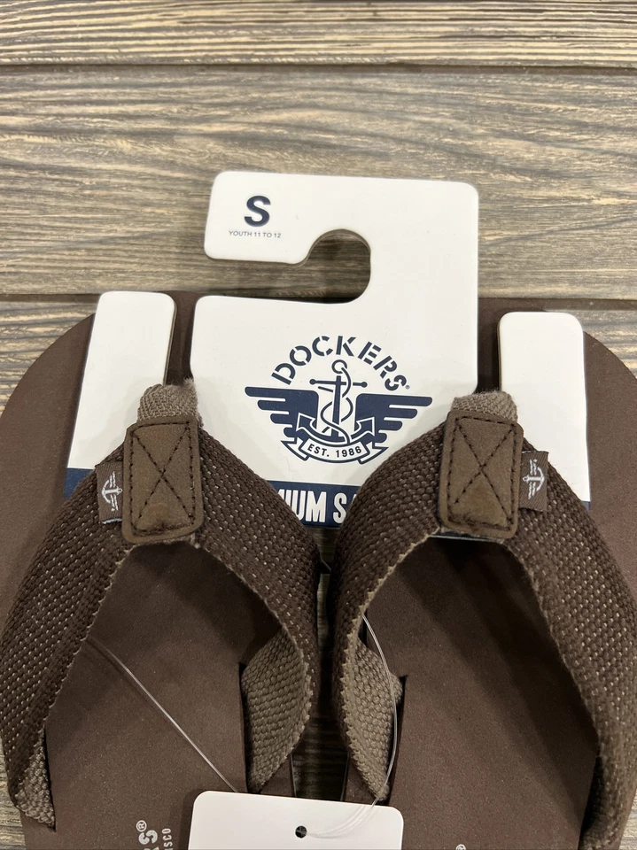 Sandalias Dockers de vestir chanclas premium para jóvenes y niños talla pequeña 11-12 Foto 3 de 4