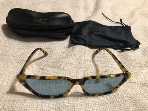 Occhiali da sole Vouge Gigi Hadid Vo 5235s tartaruga marrone con lenti blu occhio di gatto - Foto 2 di 5