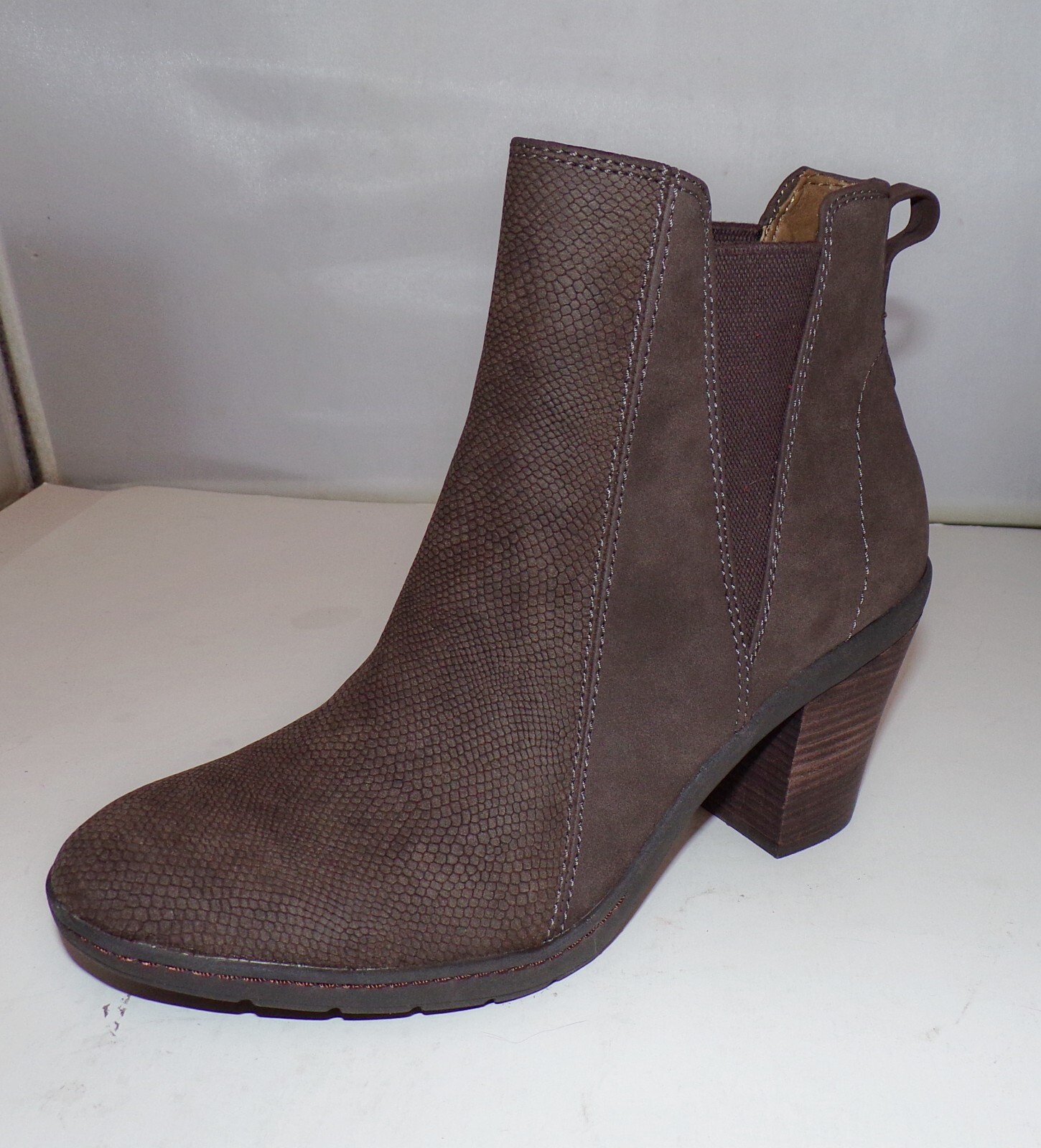 BARETRAPS Dasha Posture Joint Suppoprt Booties sz 10 M New