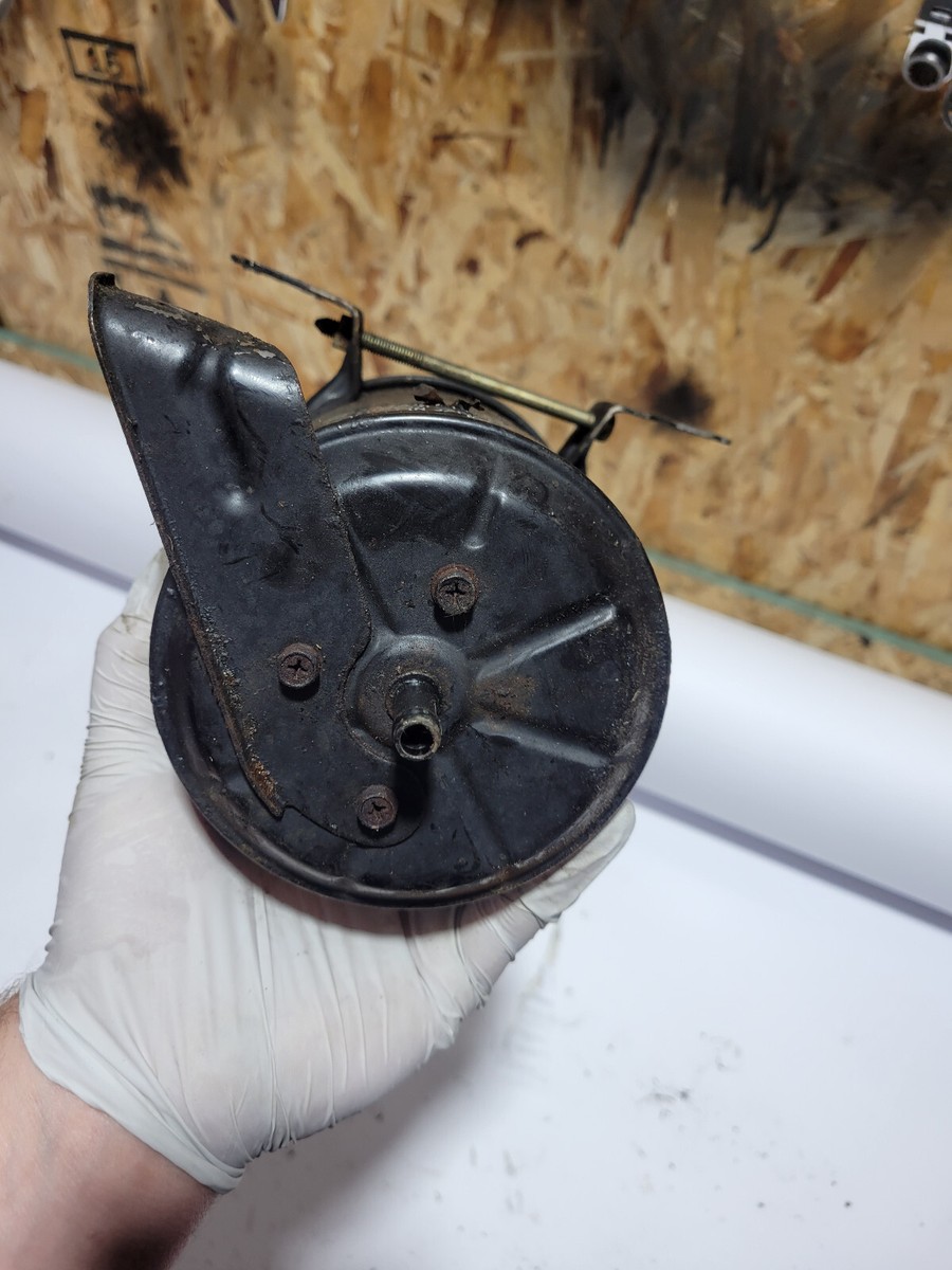 Toyota Pickup Hilux Celica Vapor Fuel Charcoal Canister | 77740