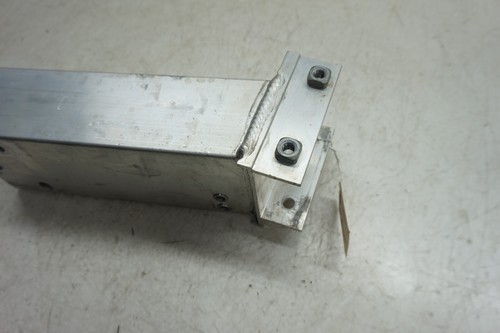 Soporte de riel de parachoques delantero izquierdo Infiniti QX50 2019-2024 OEM - Imagen 4 de 9