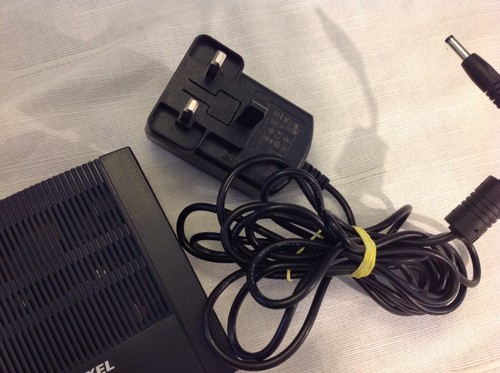 ZyXEL Prestige Router P-660R-D1 P-600 Series ADSL2+ + PSU - Zdjęcie 3 z 7