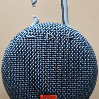 jbl clip 3 portable speaker broken clip works