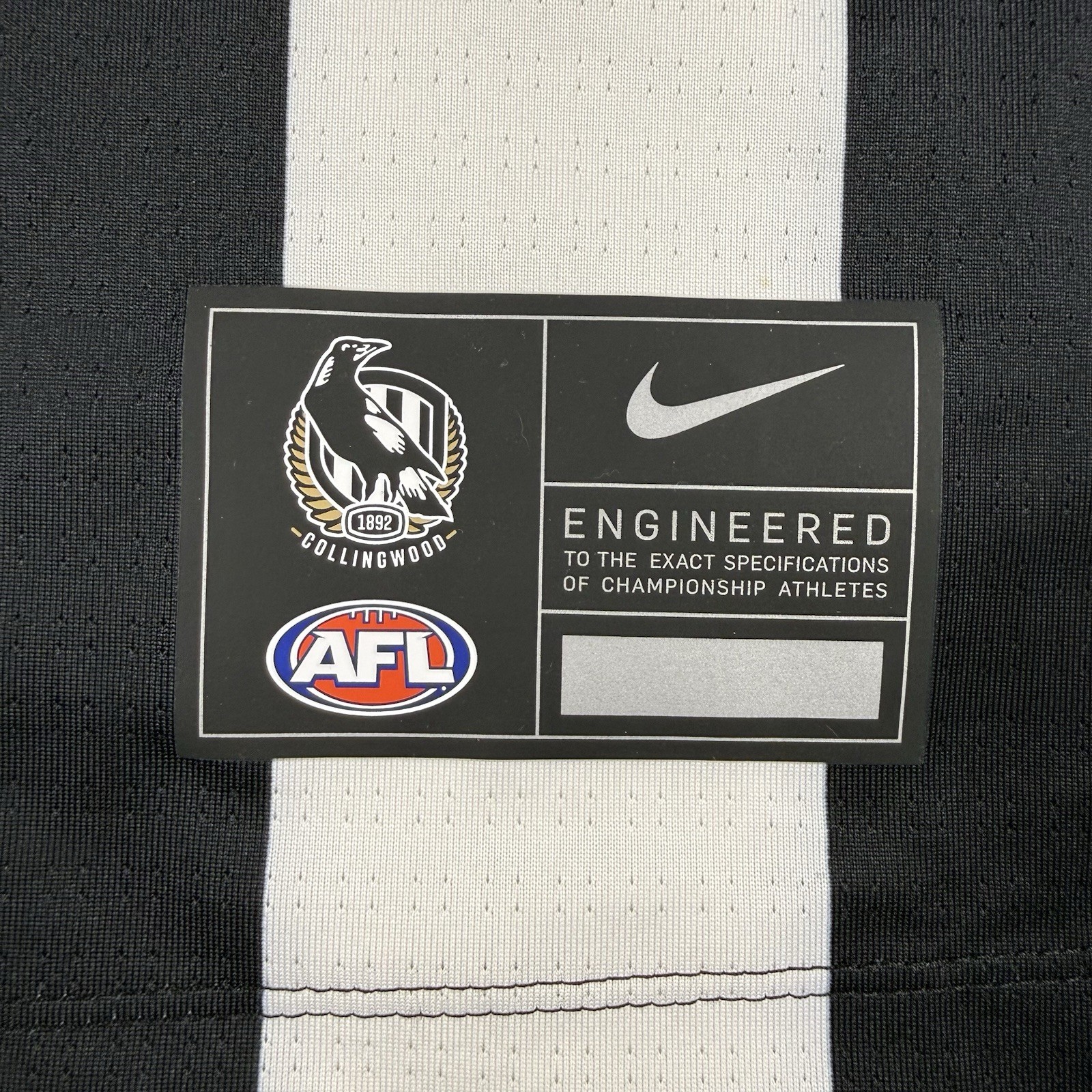 Collingwood Magpies Jersey Mens Medium Black White Stripped Home AFL Nike 2025 thumbnail 2