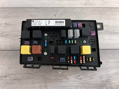 Vauxhall Astra H GTC L08 fuse box 13268305 5DK00866833  LP