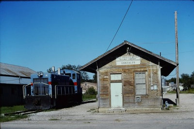 #ad 35mm Slide Texas Gonzalez amp; Northern Railway TXGN 92 Locomotive Gonzalez TX 1996 $11.99