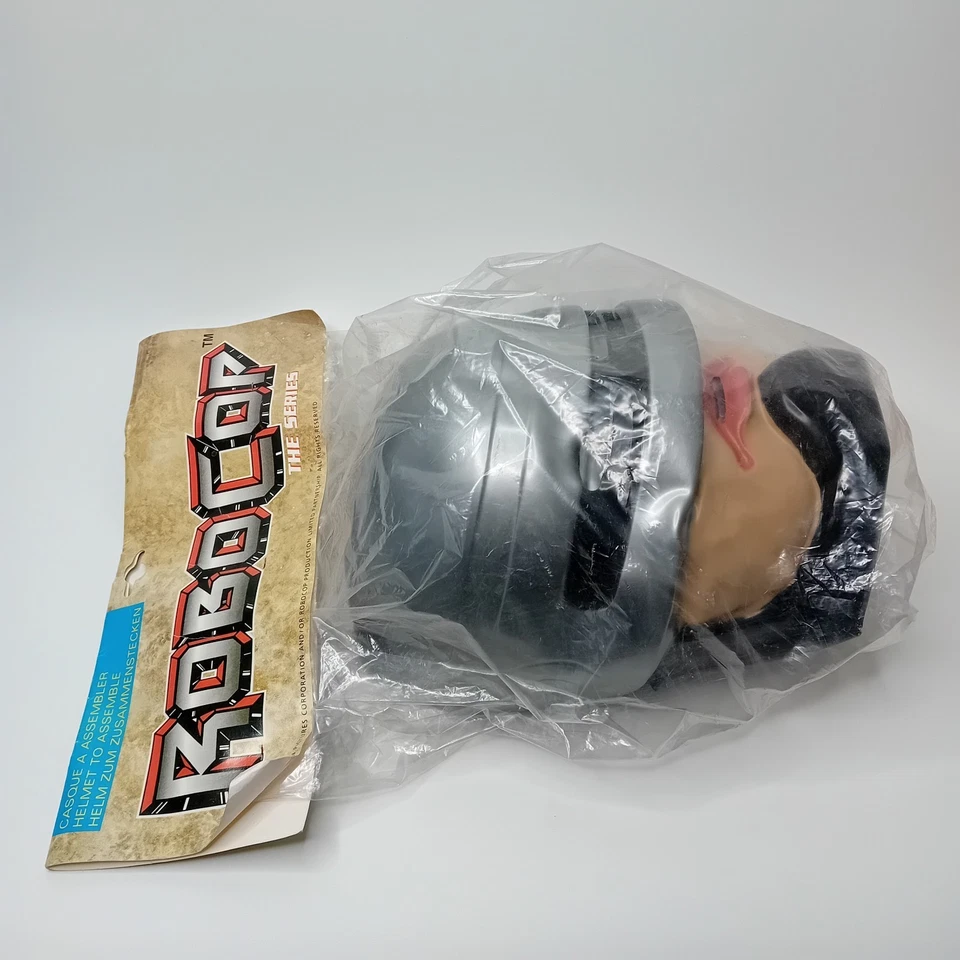 ROBOCOP THE SERIES MASK CESER 1994 - NEW IN PACKAGING -RARE RETRO HALLOWEEN MASK - Image 3 of 4